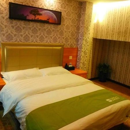 Shell Shanghai Pudong Xin District Huanglou Town Furong Road Esterno foto